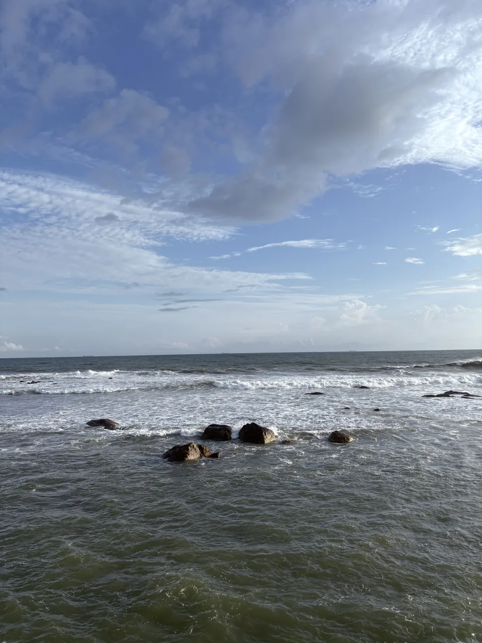 Ocean view from the sea walls of Galle Fort
