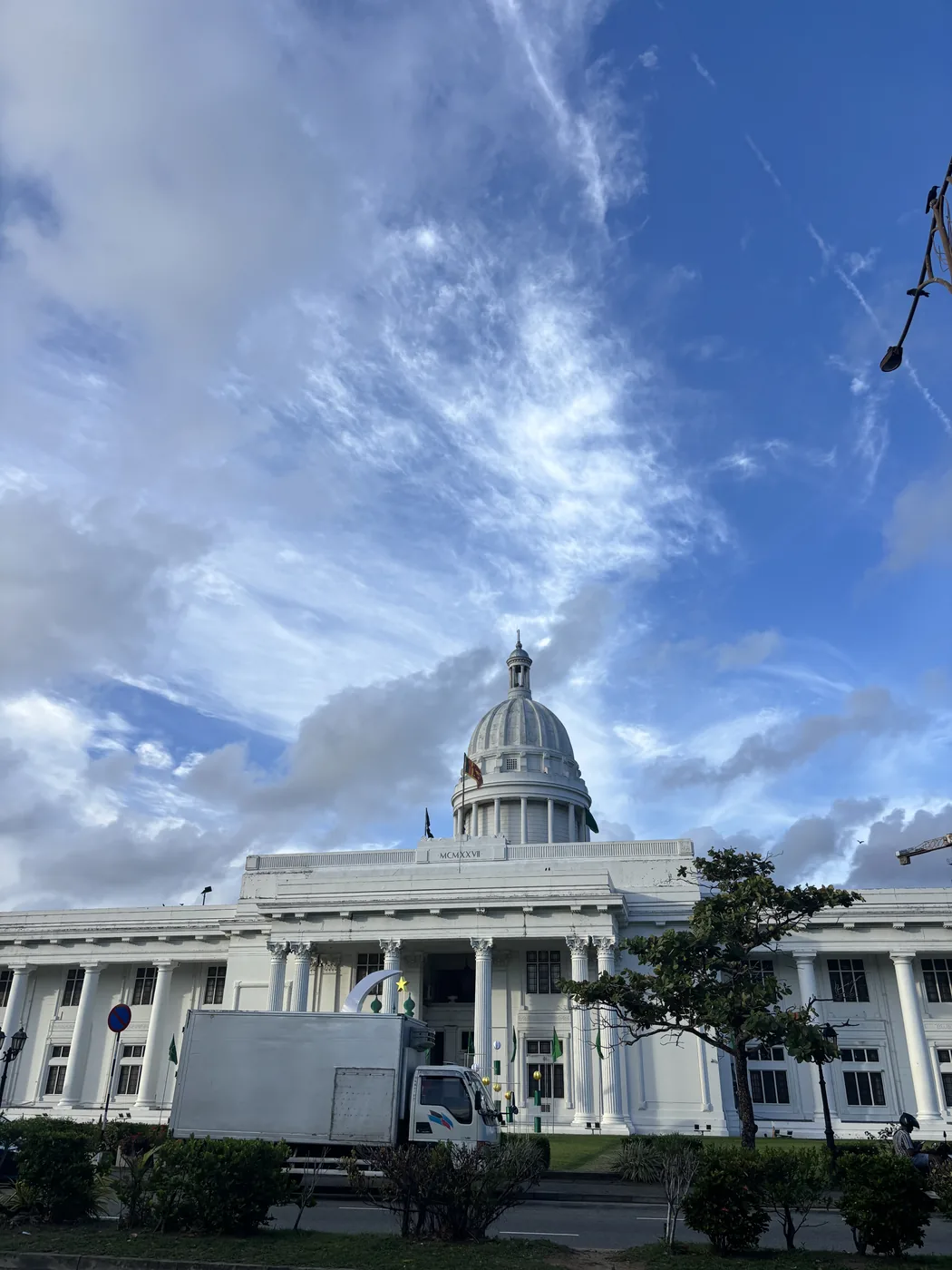 The Colombo Municipal Council building seen from Viharamahadevi Park